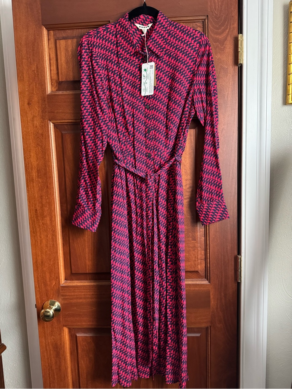 Boden Kate Midi Shirt Dress in Pop Peony Geo Pattern (Red/Navy). NEW with TAGS!! - Picture 3 of 4
